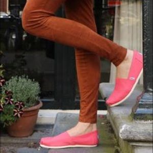 Pink Tom’s slip on Shoes